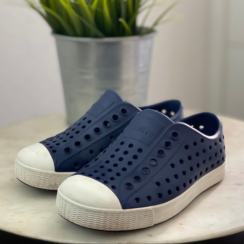 Navy Blue Native Jefferson Shoes size 8